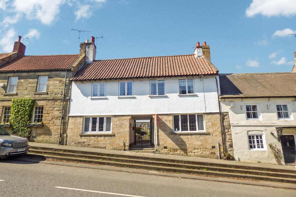 Castle Street, Warkworth, Morpeth, Northumberland, NE65 0UW 3 bed semi