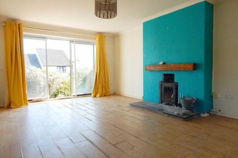 52 Burnards Field Road, Colyton, EX24 6PF