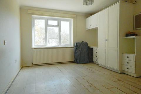 52 Burnards Field Road, Colyton, EX24 6PF