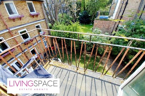 3 bedroom flat to rent, Highbury New Park, Highbury