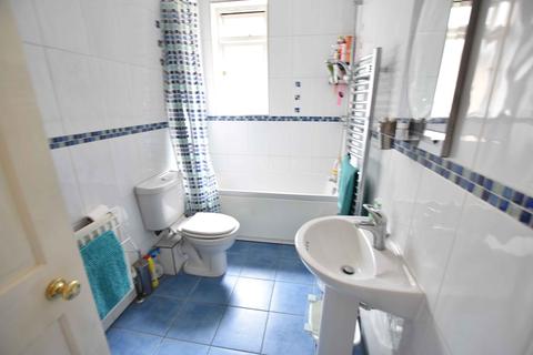66 Queens Road, Feltham, TW13 5AR