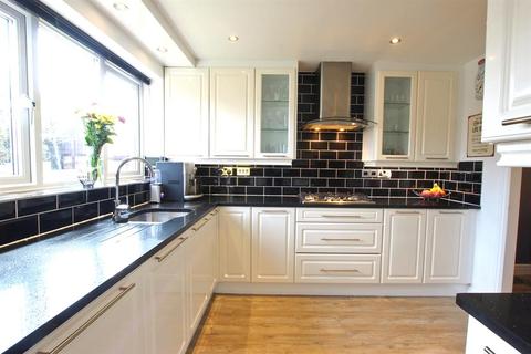 19 Grenada Close, Lower Darwen, Darwen, BB3 0SB