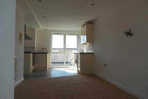 2 bedroom flat to rent, Dunbar House, Grove Road, Wakefield