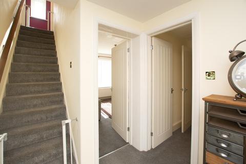 Helen Cottage Reach Road, St Margarets At Cliffe, Dover, CT15 6AP
