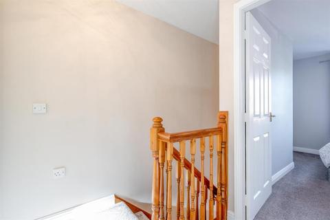16 Delingpole Walk, Cradley Heath, B64 6DN