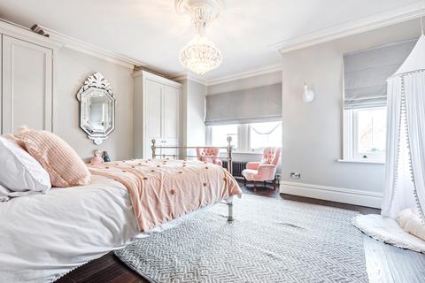 8 Bercta Road, London, SE9 3TZ