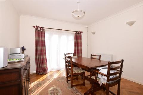 63 Shinglewell Road, Erith, DA8 1NF