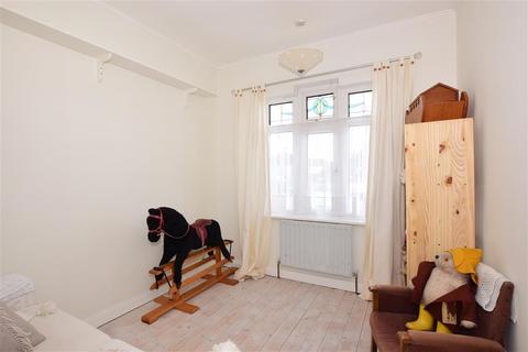 63 Shinglewell Road, Erith, DA8 1NF