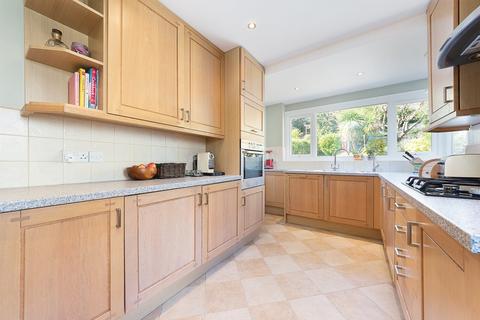 7 Farm Fields, South Croydon, CR2 0HQ