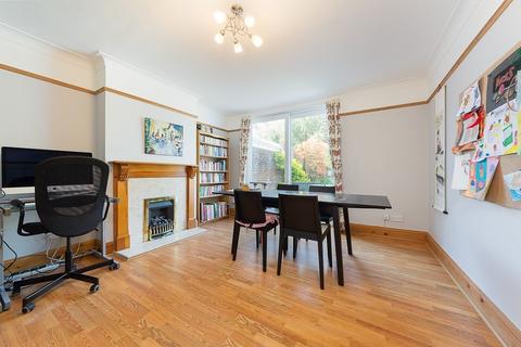 7 Farm Fields, South Croydon, CR2 0HQ