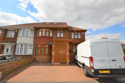 2 Carfax Road, Hayes, UB3 4RB