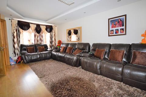 2 Carfax Road, Hayes, UB3 4RB