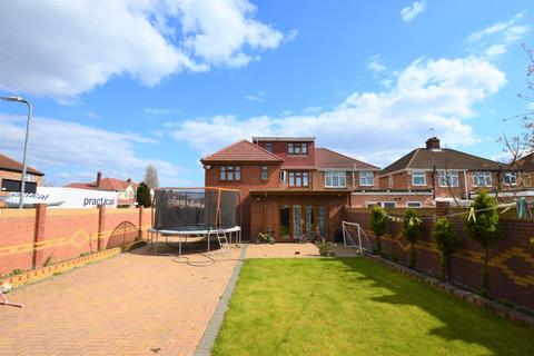 2 Carfax Road, Hayes, UB3 4RB