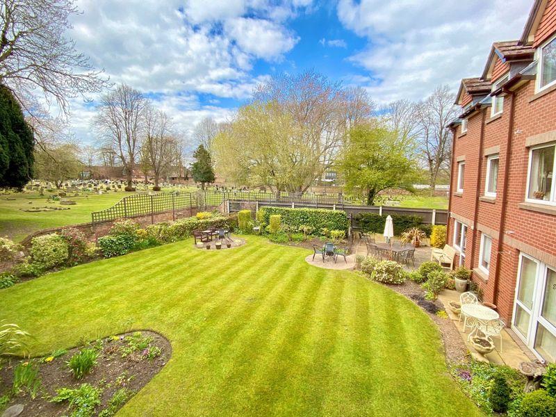 School Road, Alcester 1 bed retirement property £108,000