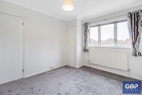 49 Farnes Drive, Romford, RM2 6NT