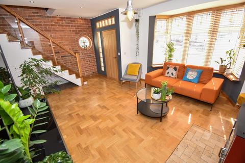 80 Knowle Avenue, Blackpool, FY2 9UU