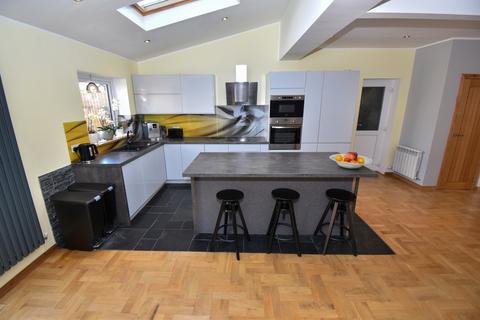 80 Knowle Avenue, Blackpool, FY2 9UU