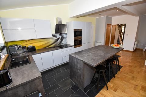 80 Knowle Avenue, Blackpool, FY2 9UU