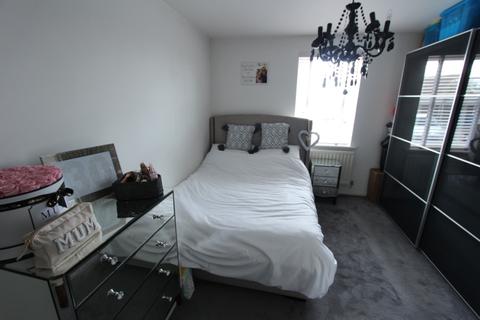 1 Carew Close, Chafford Hundred, Grays, RM16 6RZ