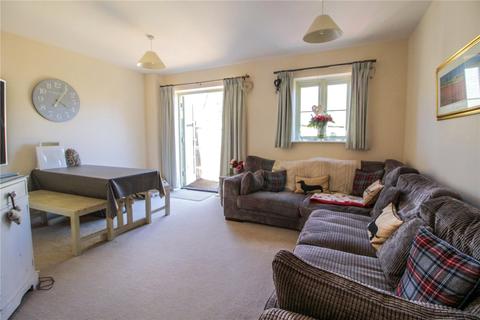 16 Moss Way, Cirencester, GL7 1RS