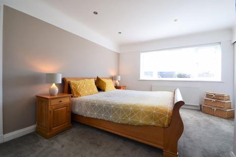 20 Bennets Lane, Wirral, CH47 7AZ