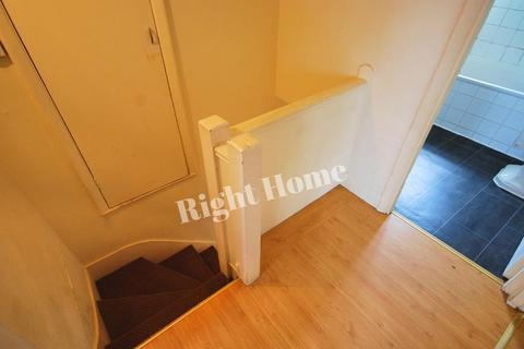 24a Kenmere Gardens, Wembley, HA0 1TE