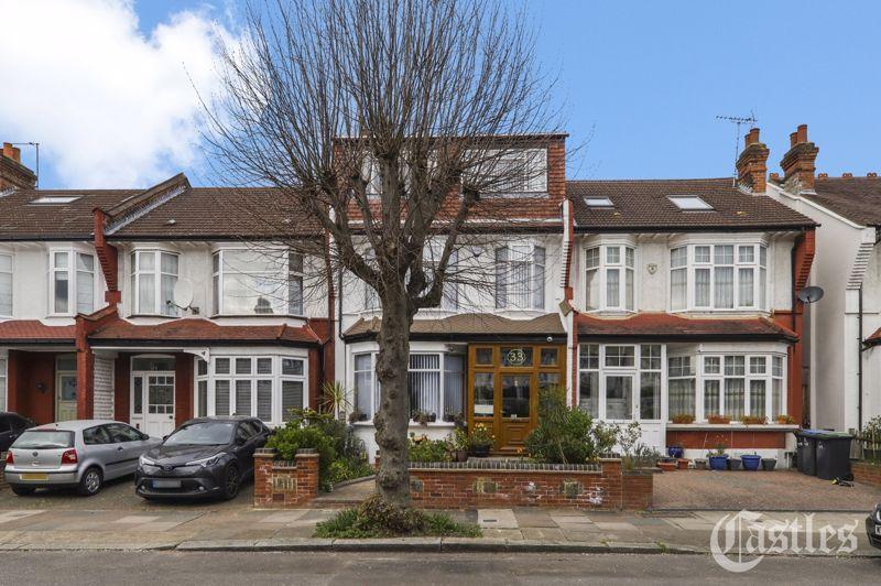 Caversham Avenue, Palmers Green, N13 6 bed terraced house £875,000