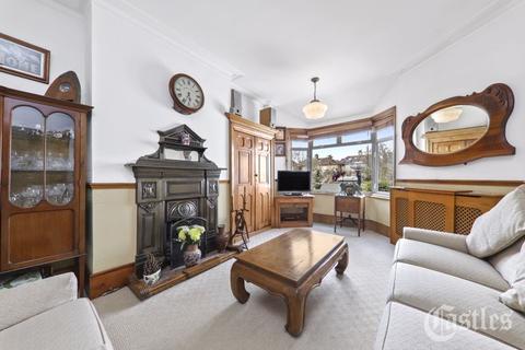 33 Caversham Avenue, London, N13 4LL