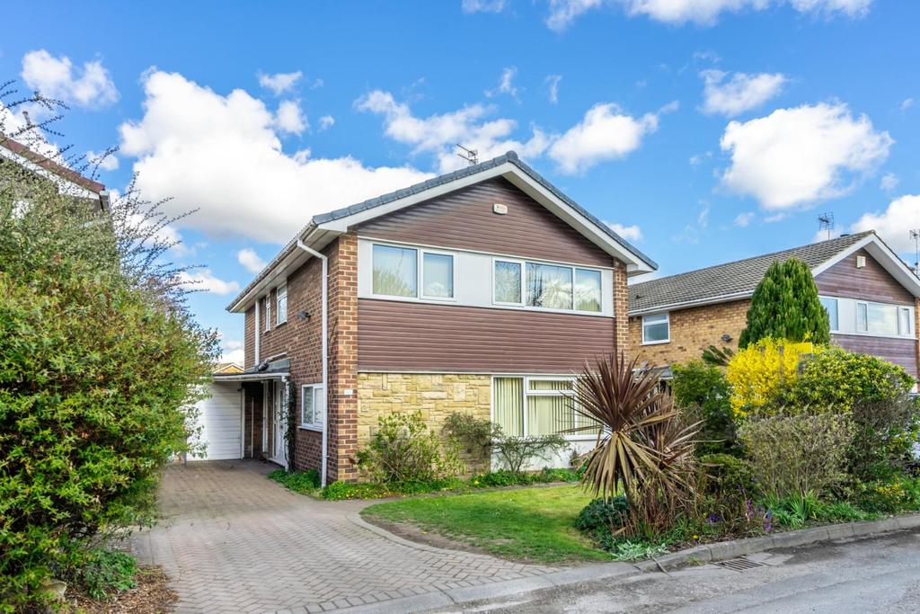Foxwood Lane, York 4 bed detached house £330,000