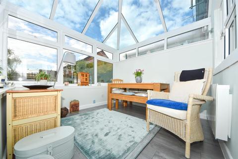 17 Charter Approach, Warwick, CV34 6AE