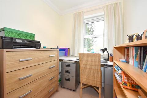 17 Charter Approach, Warwick, CV34 6AE