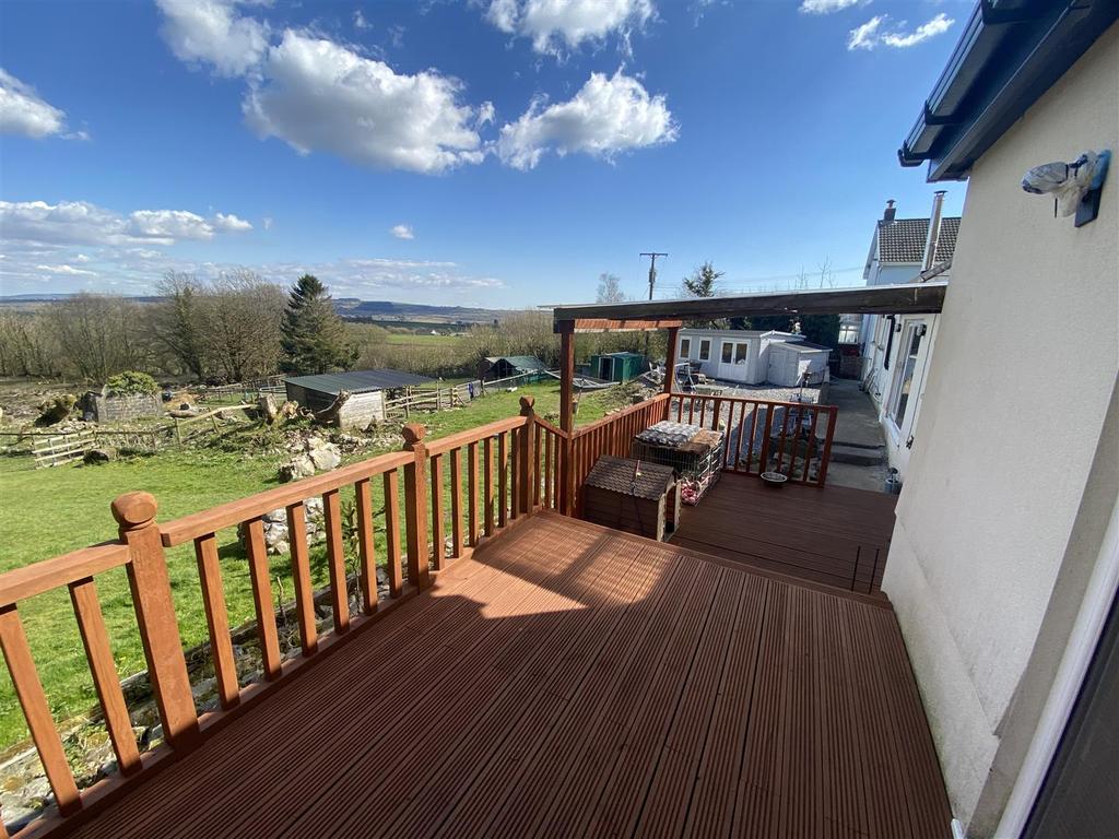 Mynyddcerrig, Llanelli 4 bed property with land £499,950