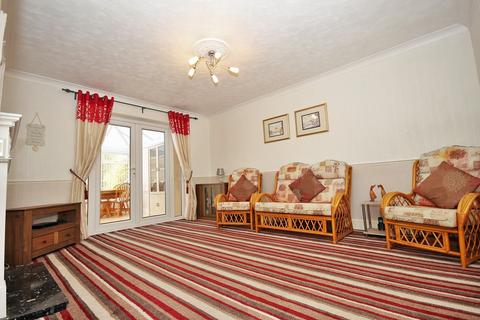 13 Heycroft Drive, Cressing, Braintree, CM77 8JN