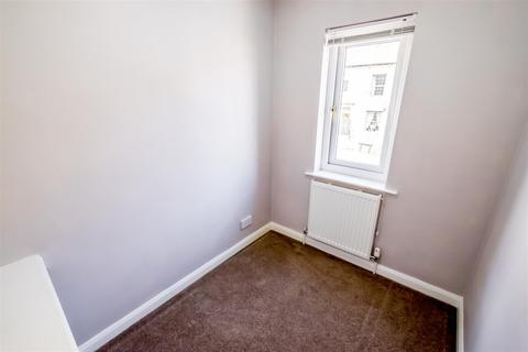 7 Trinity Grove, Brighouse, HD6 4BG
