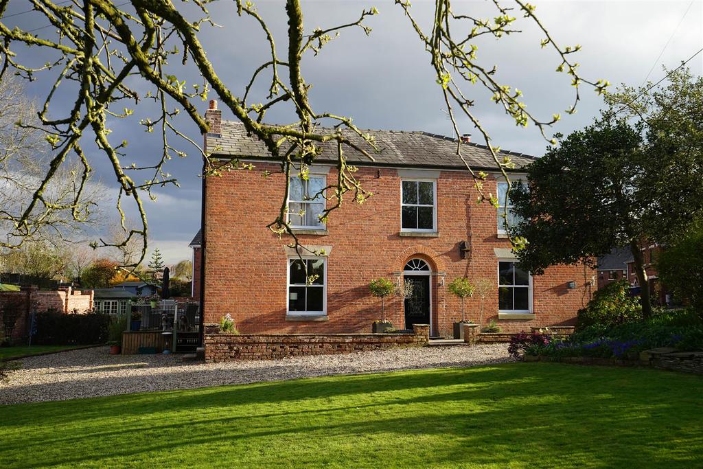 Vale House, Mill Lane, Westhoughton 4 bed detached house £700,000