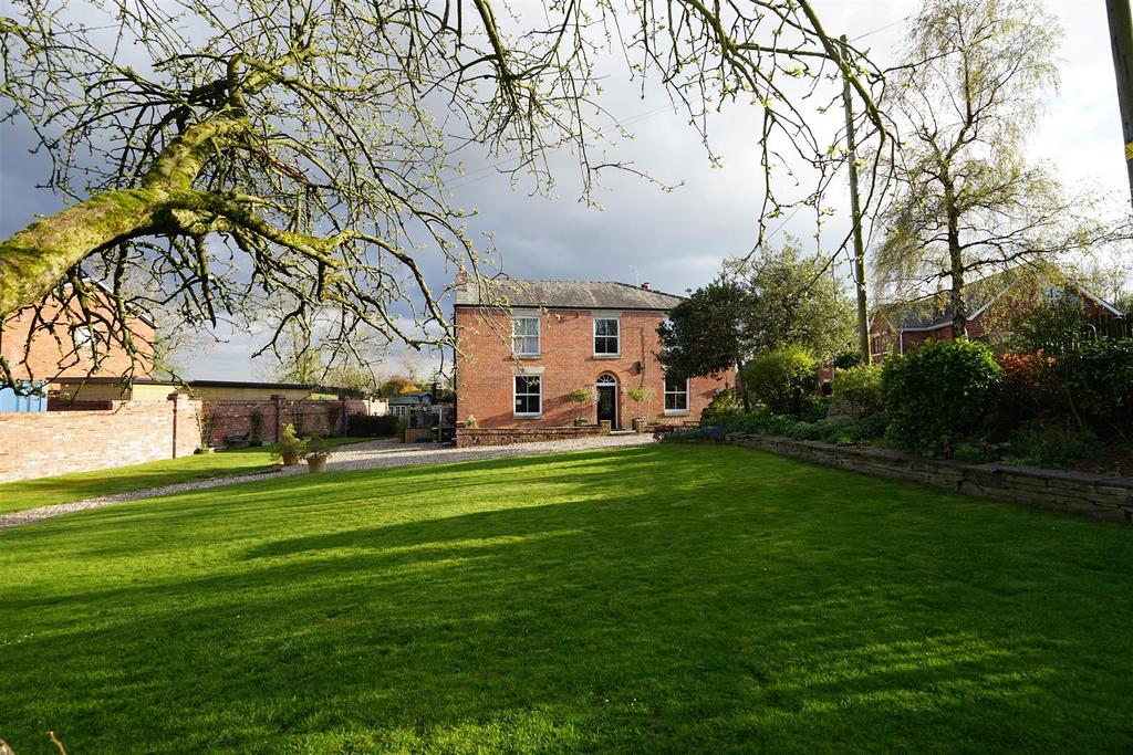 Vale House, Mill Lane, Westhoughton 4 bed detached house £700,000