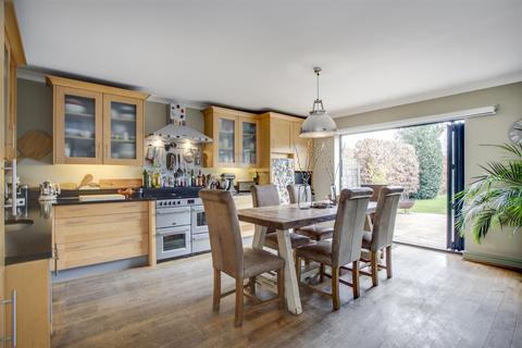 66 Furlong Road, Bourne End, SL8 5AH