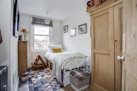 66 Furlong Road, Bourne End, SL8 5AH