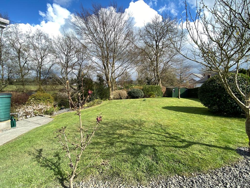 Falcondale Drive, Lampeter, SA48 5 bed detached house £495,000