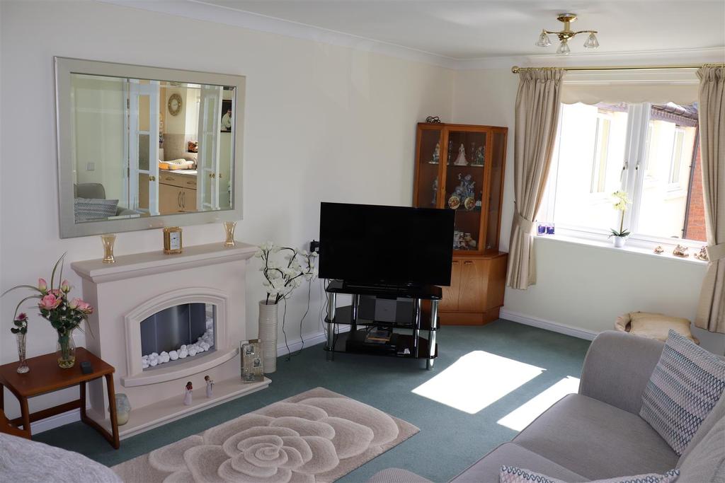 Leighswood Road, Aldridge 1 bed retirement property £124,950