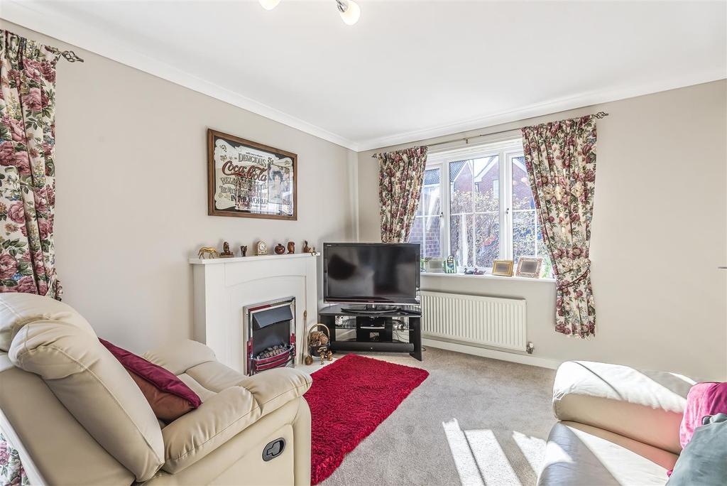 4 Richmond Way, Darlington, County Durham, DL1 4RL 3 bed detached house £165,000