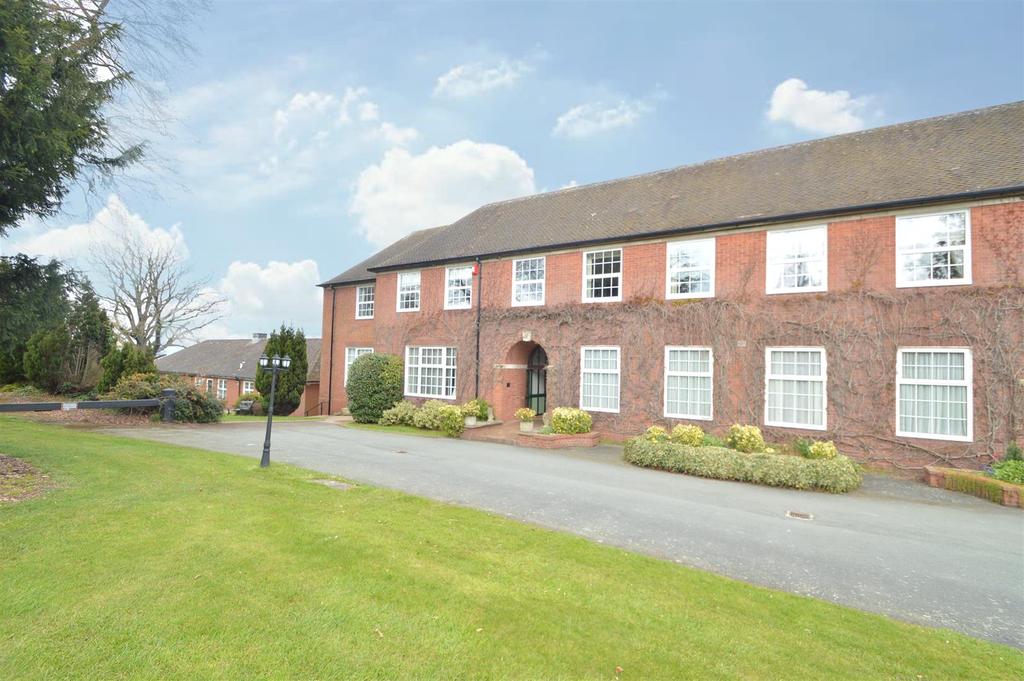 Apartment P Rowton Court