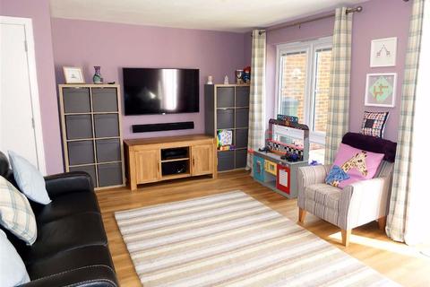 9 Spencer Way, Stevenage, SG2 8GD