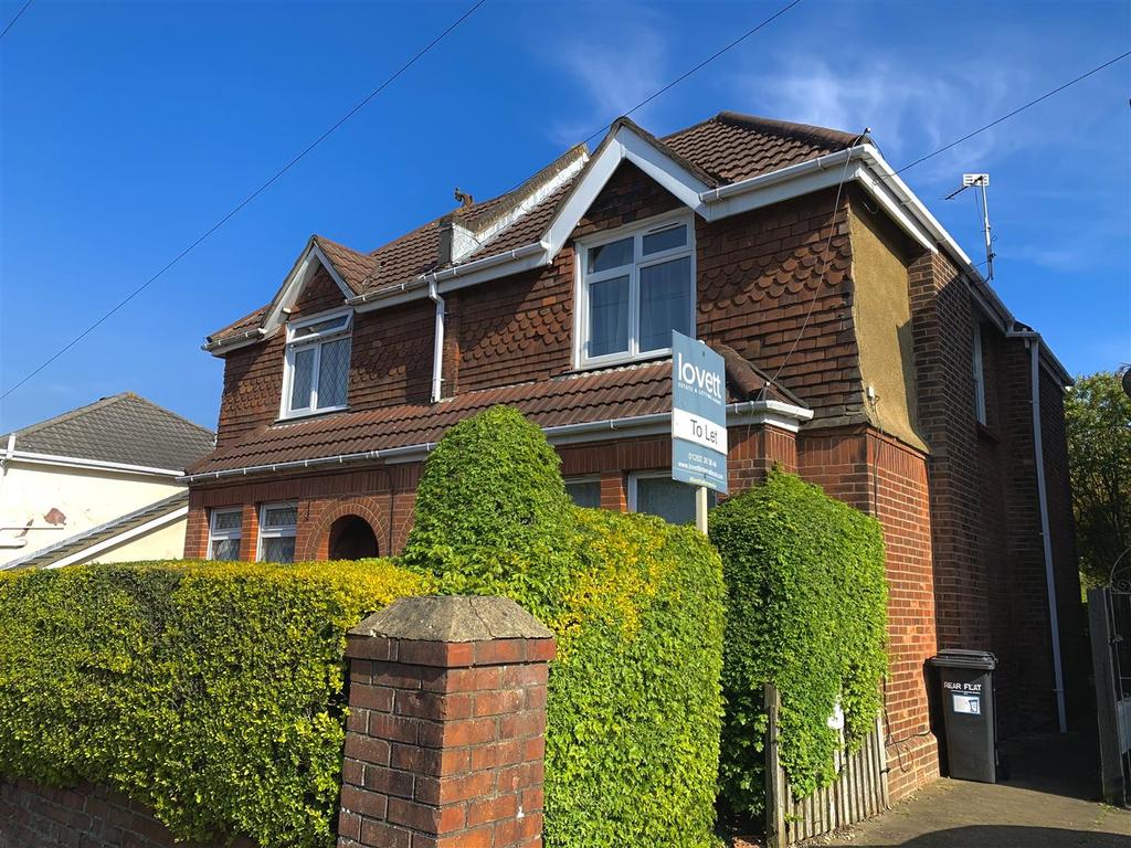 Windham Road, Bournemouth 1 bed flat £640 pcm (£148 pw)