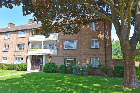 48 Stuart Road, Richmond, TW10 7QR