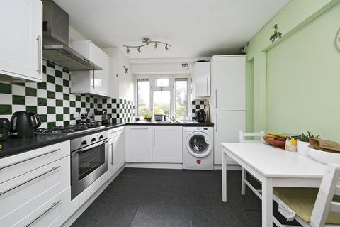 48 Stuart Road, Richmond, TW10 7QR