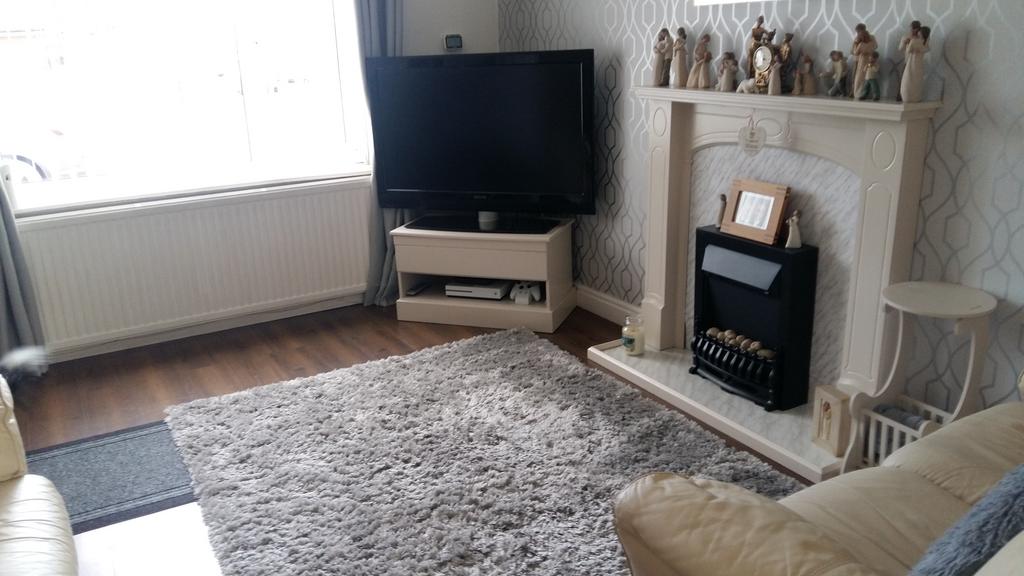 Woodside, Redcar TS10 3 bed detached house £650 pcm (£150 pw)