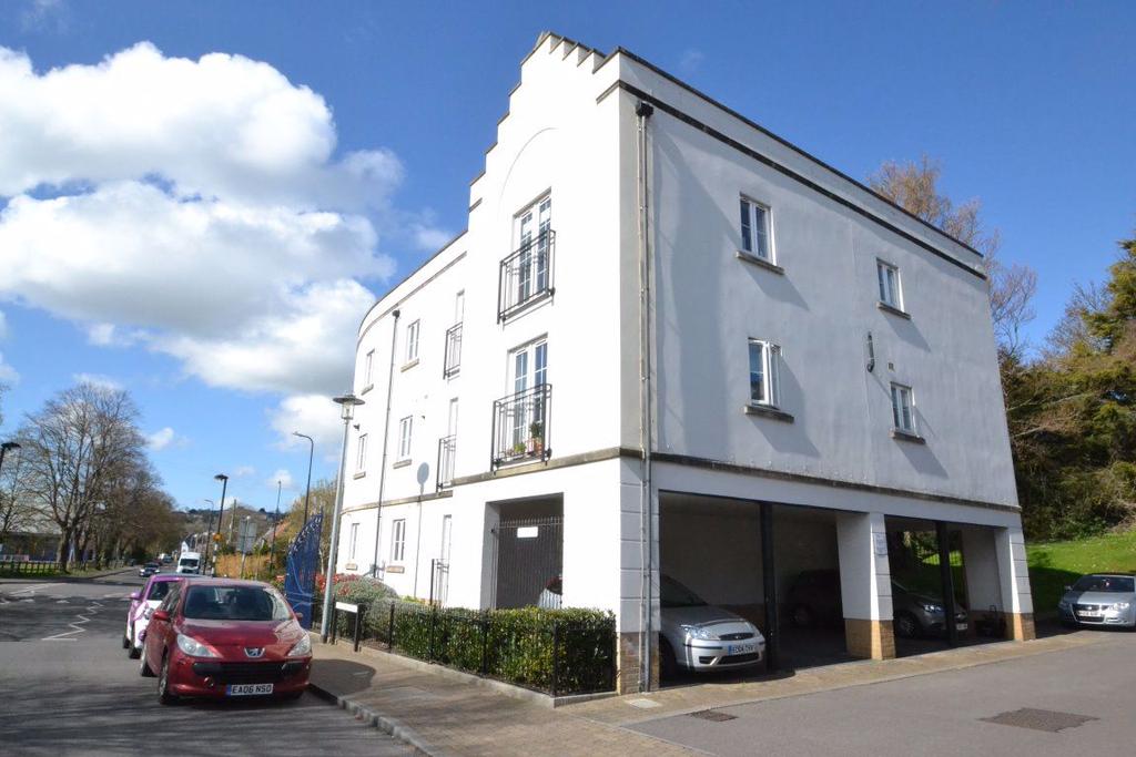 Gateway Terrace, Portishead 1 bed flat £775 pcm (£179 pw)