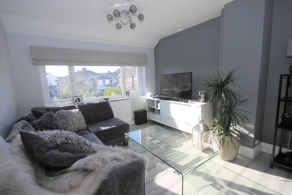 Beverley Road, Nunthorpe, Middlesbrough 4 bed semidetached house £