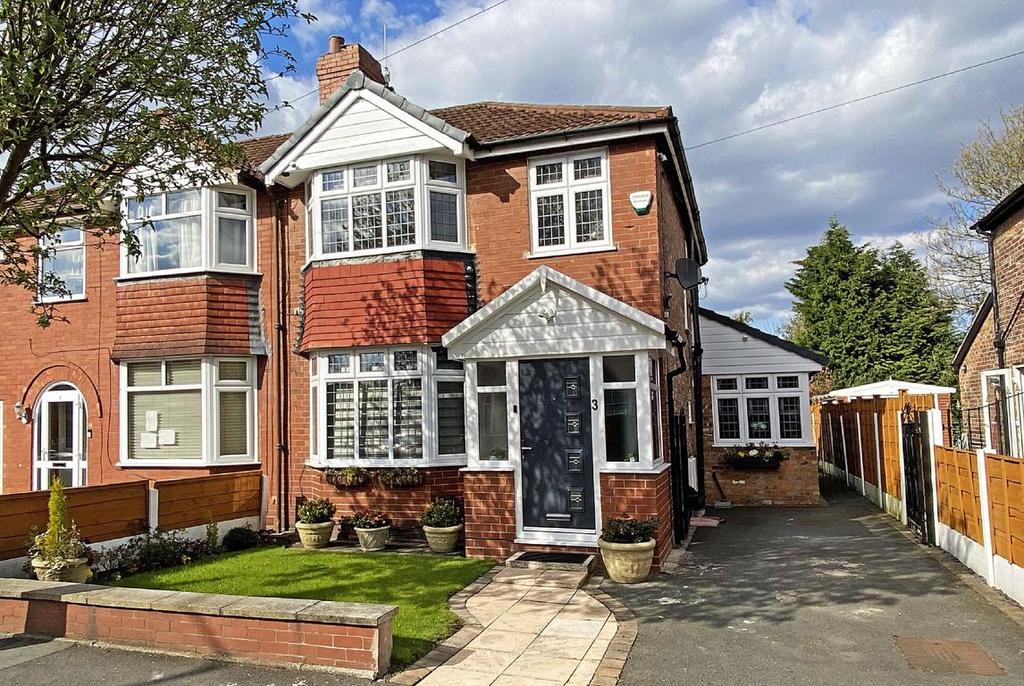 Langham Grove, Timperley, Cheshire 3 bed semidetached house £425,000